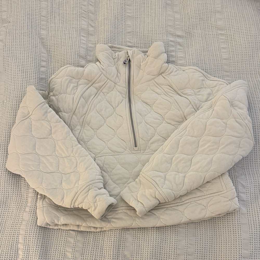 Quilted Ivory Scuba Hoodie - XS/S size, like new